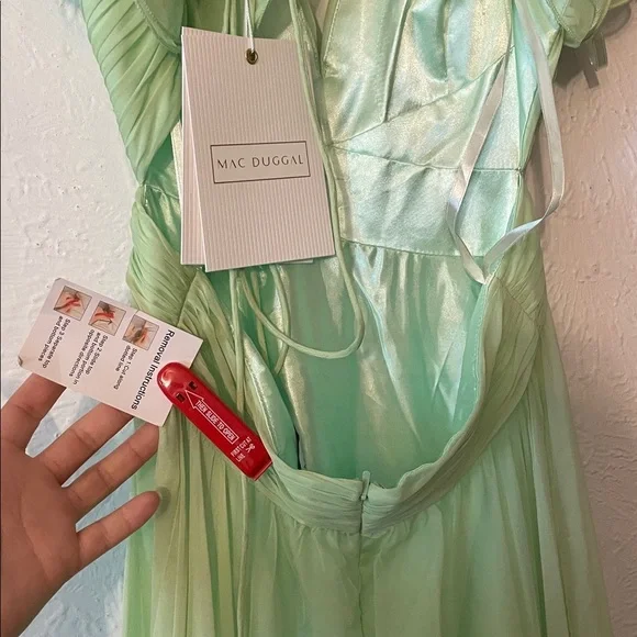 NWT Mac Duggal Light Green Maxi Dress Size 2 - Picture 6 of 8